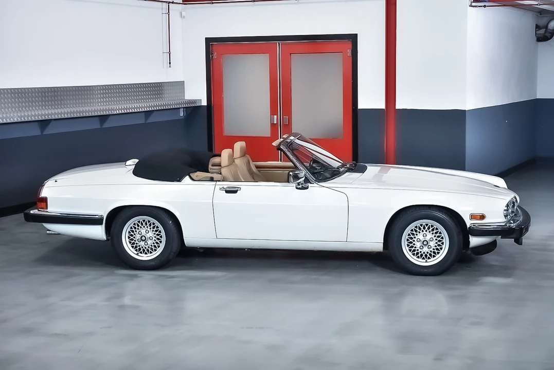 1990 Jaguar XJS Convertible - Image 16 of 30