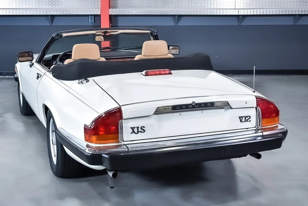 1990 Jaguar XJS Convertible - Image 21 of 30