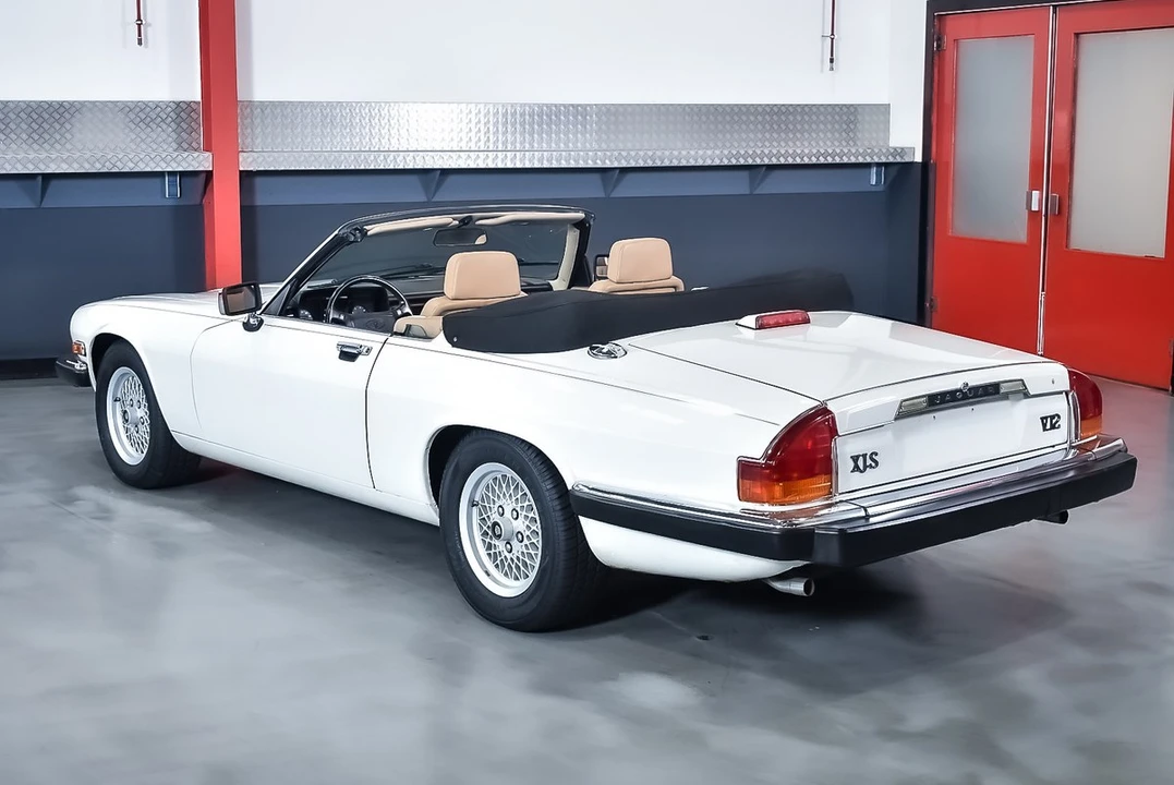 1990 Jaguar XJS Convertible - Image 23 of 30