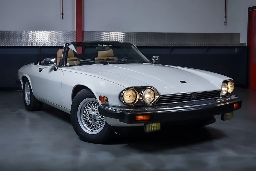 1990 Jaguar XJS Convertible - Image 12 of 30