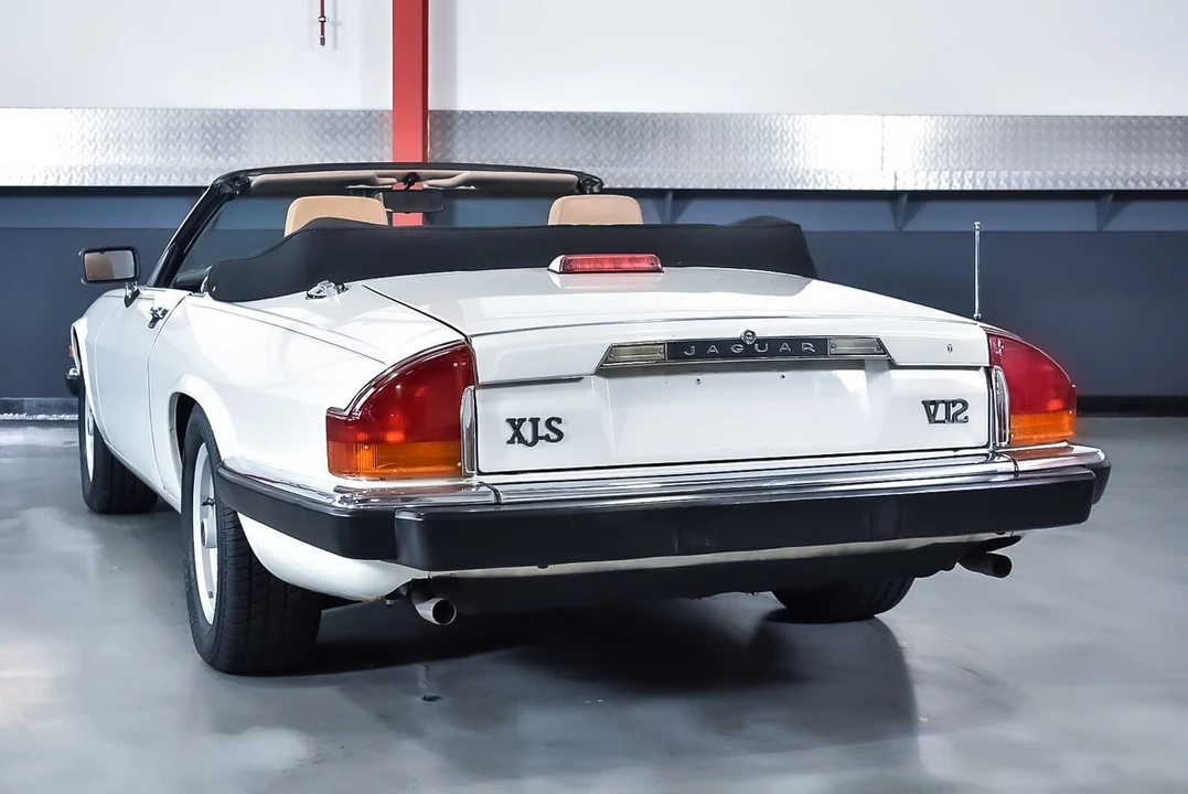 1990 Jaguar XJS Convertible - Image 22 of 30