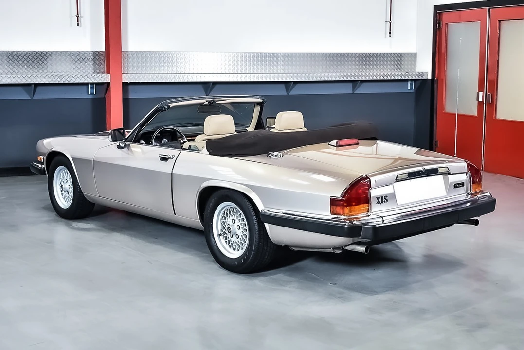 1990 Jaguar XJS Convertible - Image 20 of 30