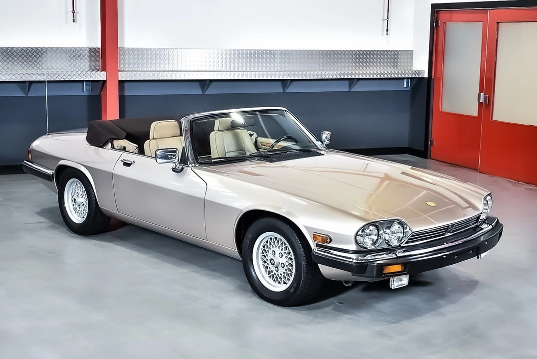 1990 Jaguar XJS Convertible - Image 9 of 30