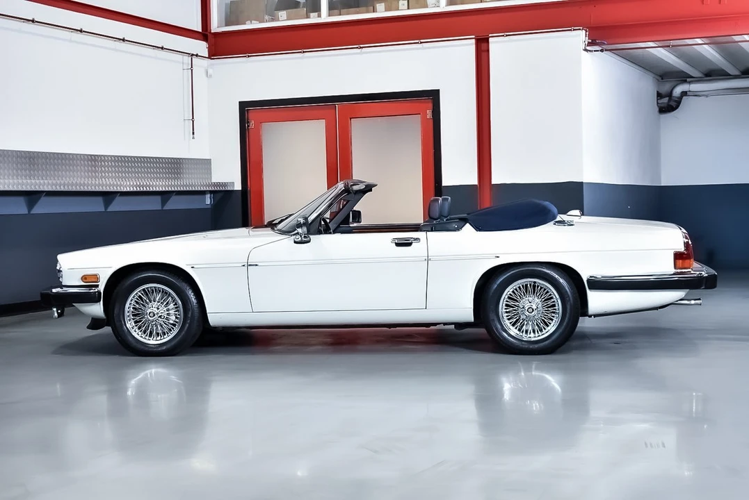 1990 Jaguar XJS Convertible - Image 21 of 30