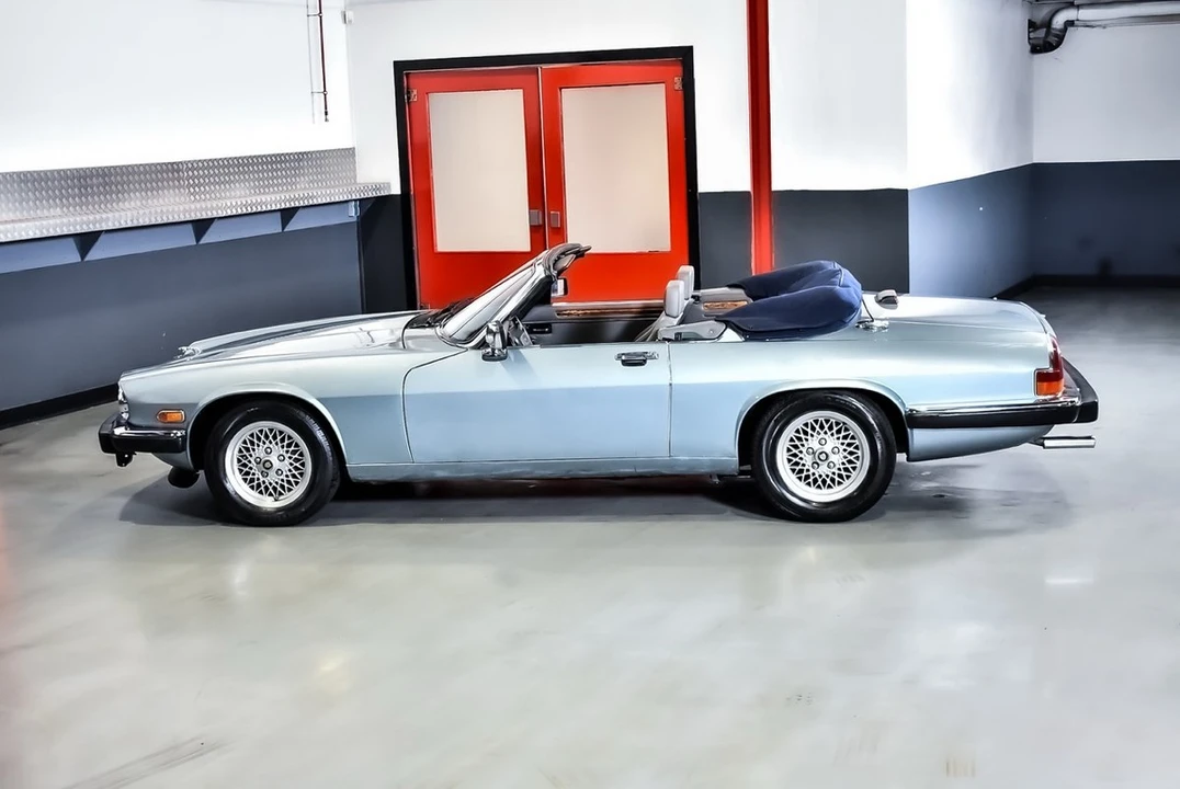 1990 Jaguar XJS Convertible - Image 17 of 30
