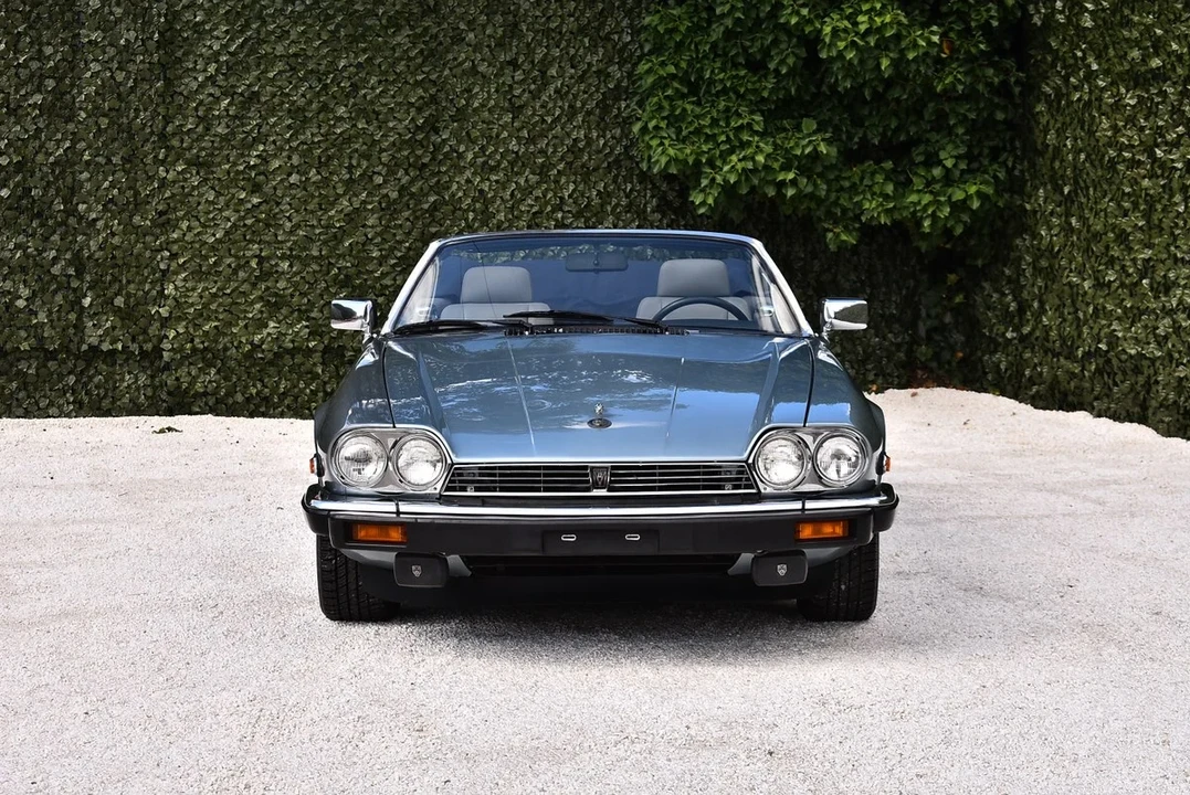 1990 Jaguar XJS Convertible - Image 2 of 30
