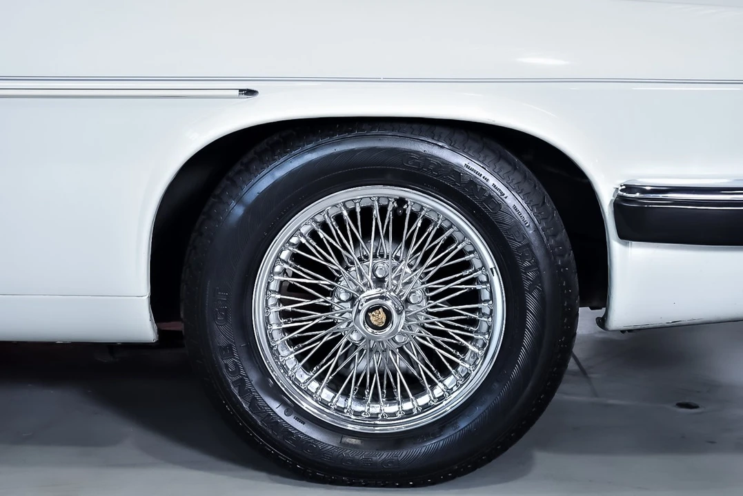 1990 Jaguar XJS Convertible - Image 28 of 30