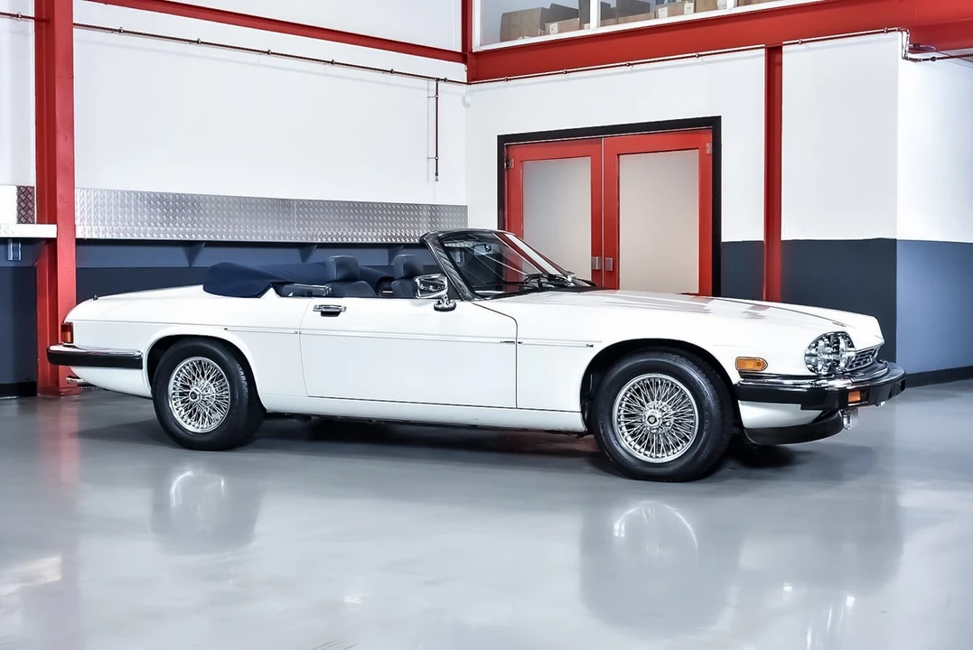 1990 Jaguar XJS Convertible - Image 9 of 30