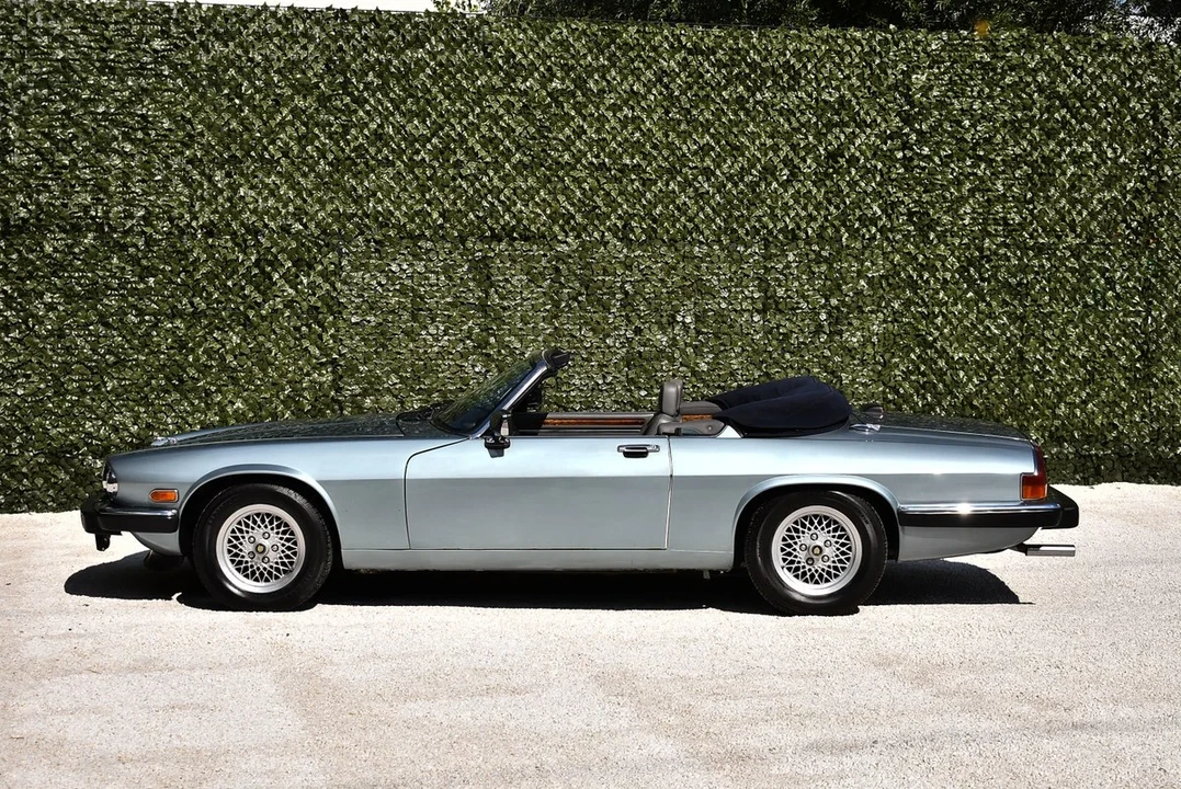 1990 Jaguar XJS Convertible - Image 16 of 30
