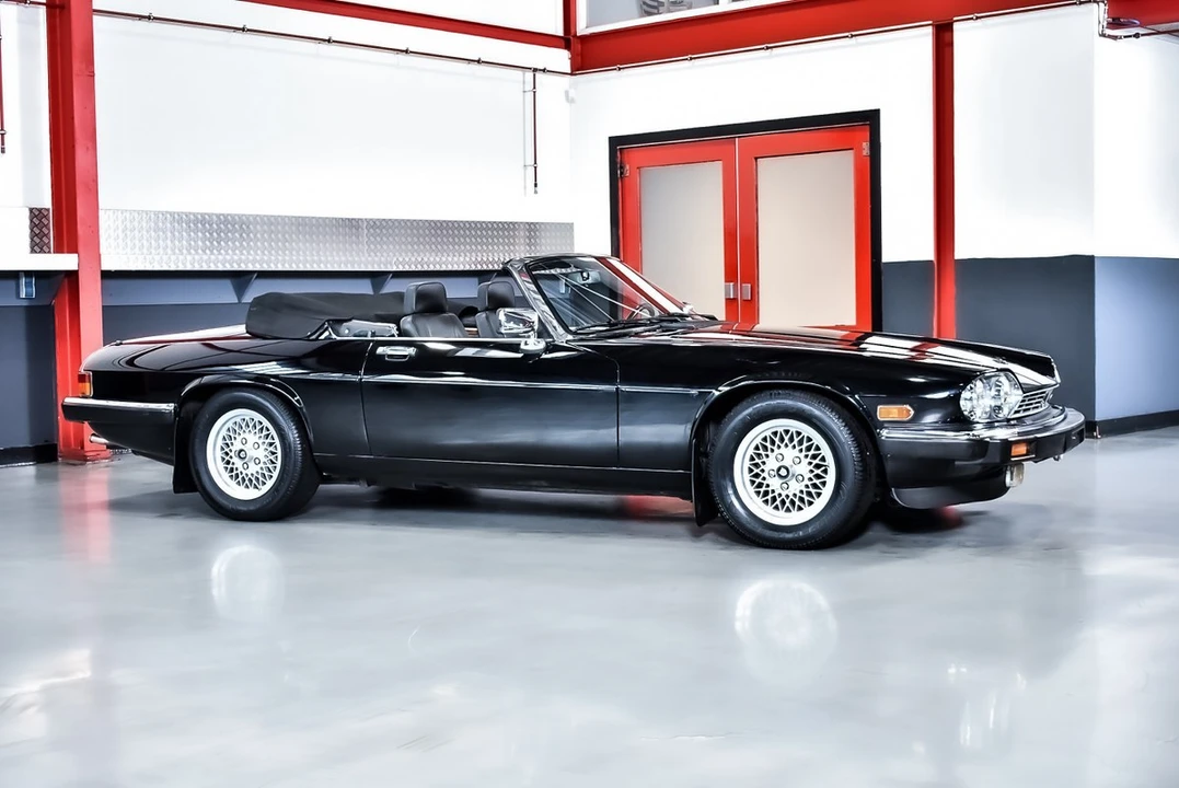 1990 Jaguar XJS Convertible - Image 15 of 30