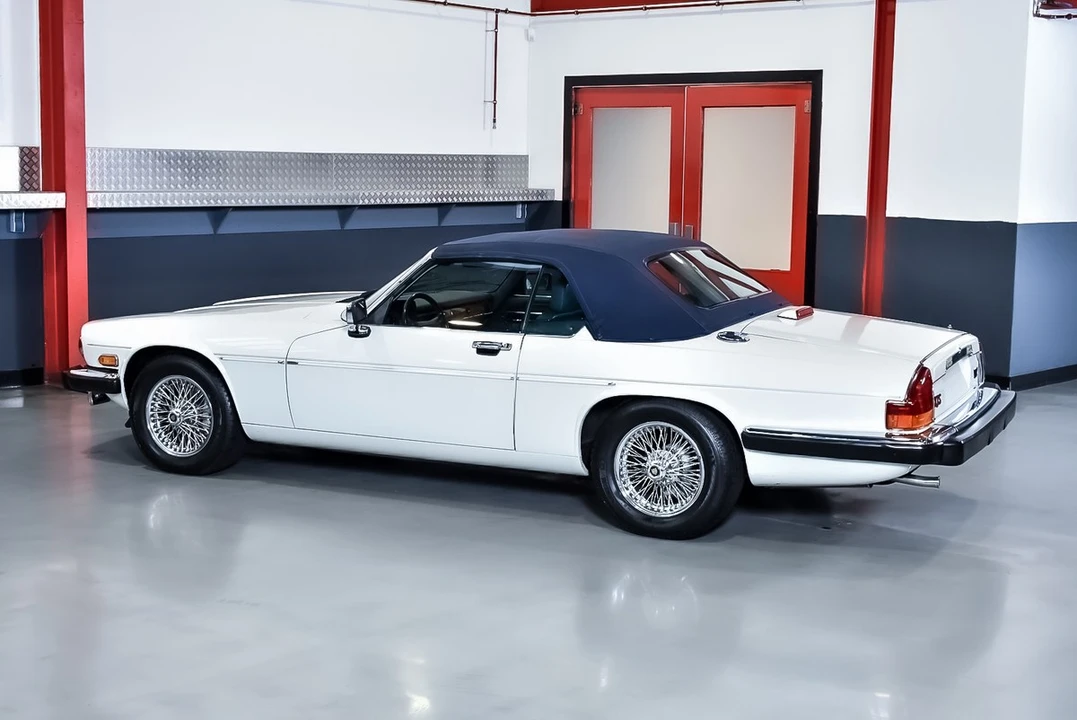 1990 Jaguar XJS Convertible - Image 24 of 30