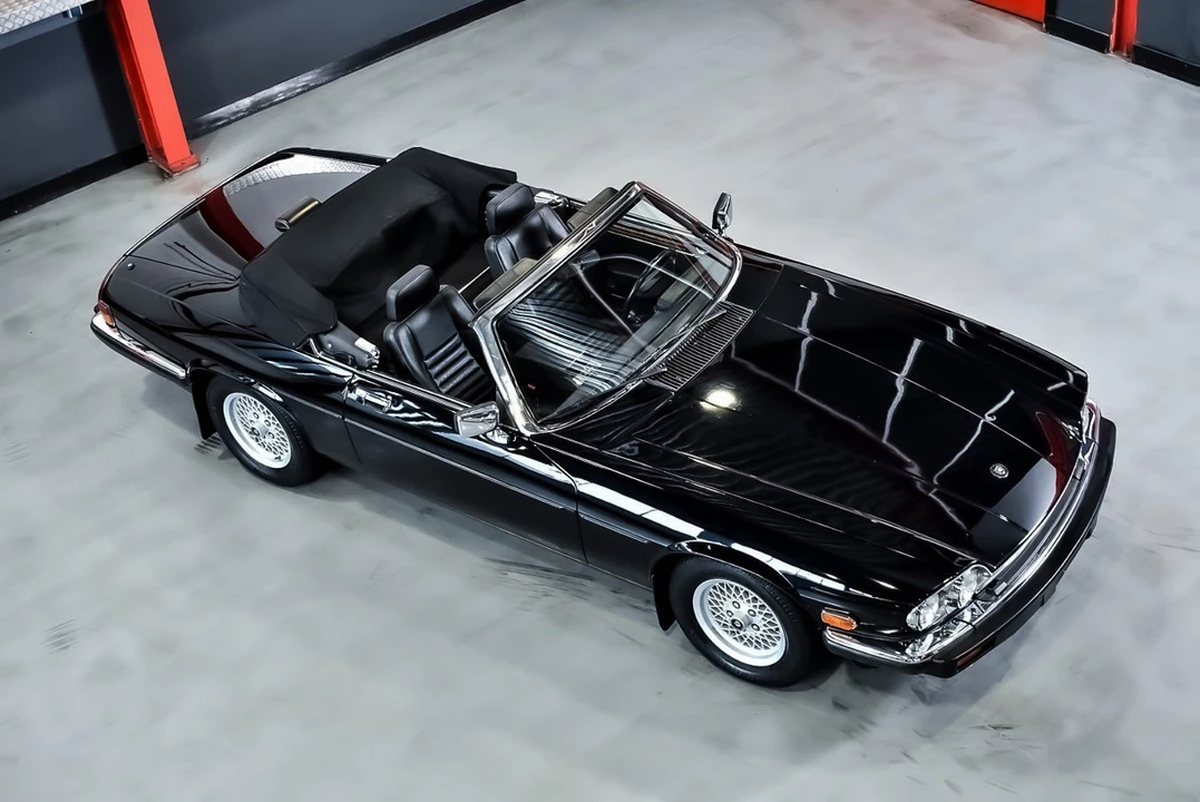 1990 Jaguar XJS Convertible - Image 19 of 30