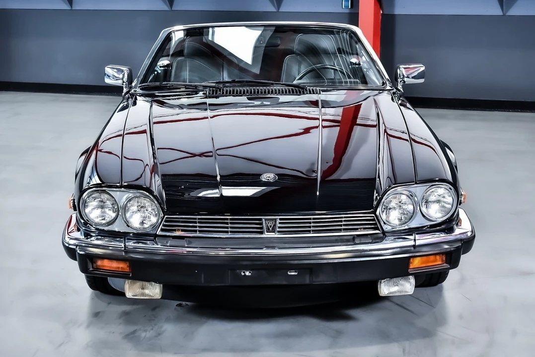 1990 Jaguar XJS Convertible - Image 2 of 30