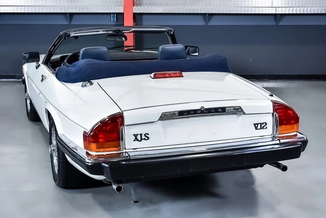 1990 Jaguar XJS Convertible - Image 14 of 30