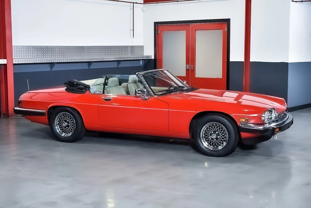 1990 Jaguar XJS Convertible - Image 13 of 30