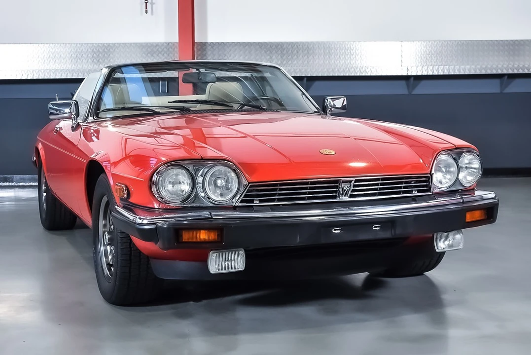 1990 Jaguar XJS Convertible - Image 9 of 30