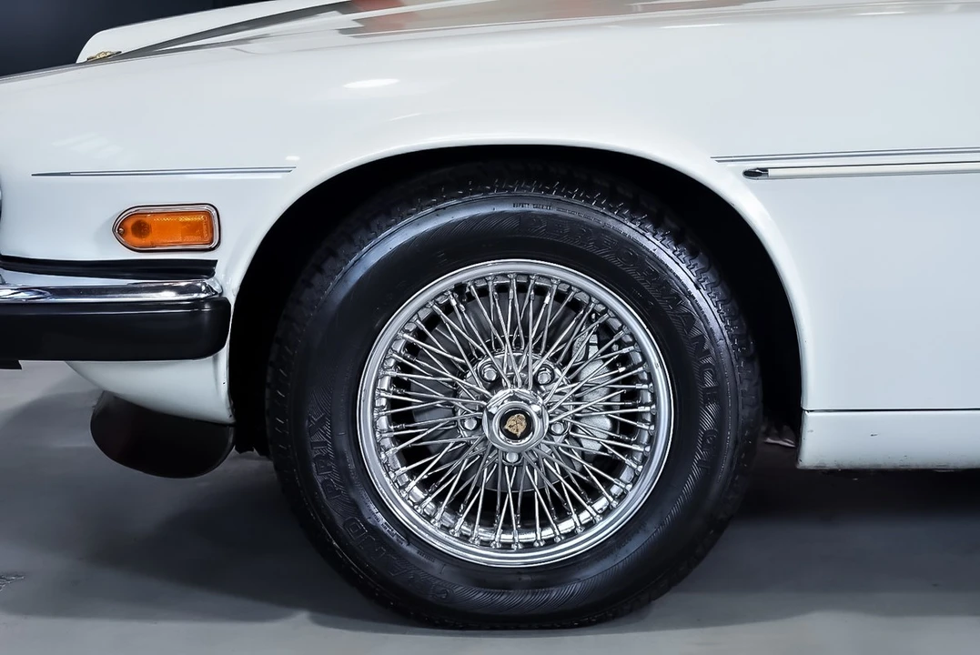 1990 Jaguar XJS Convertible - Image 27 of 30