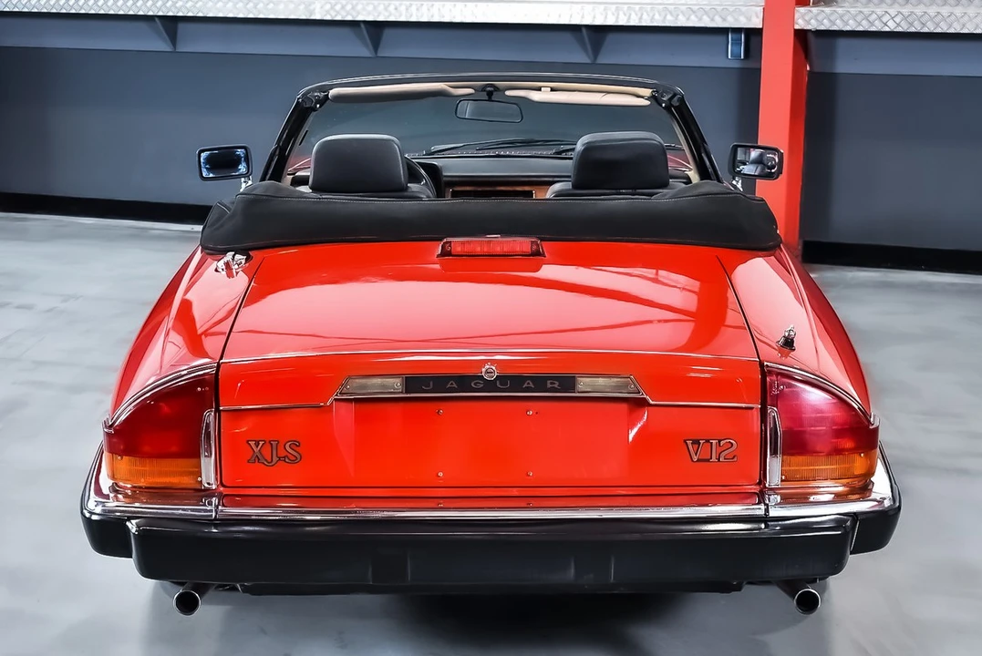 1990 Jaguar XJS Convertible - Image 19 of 30