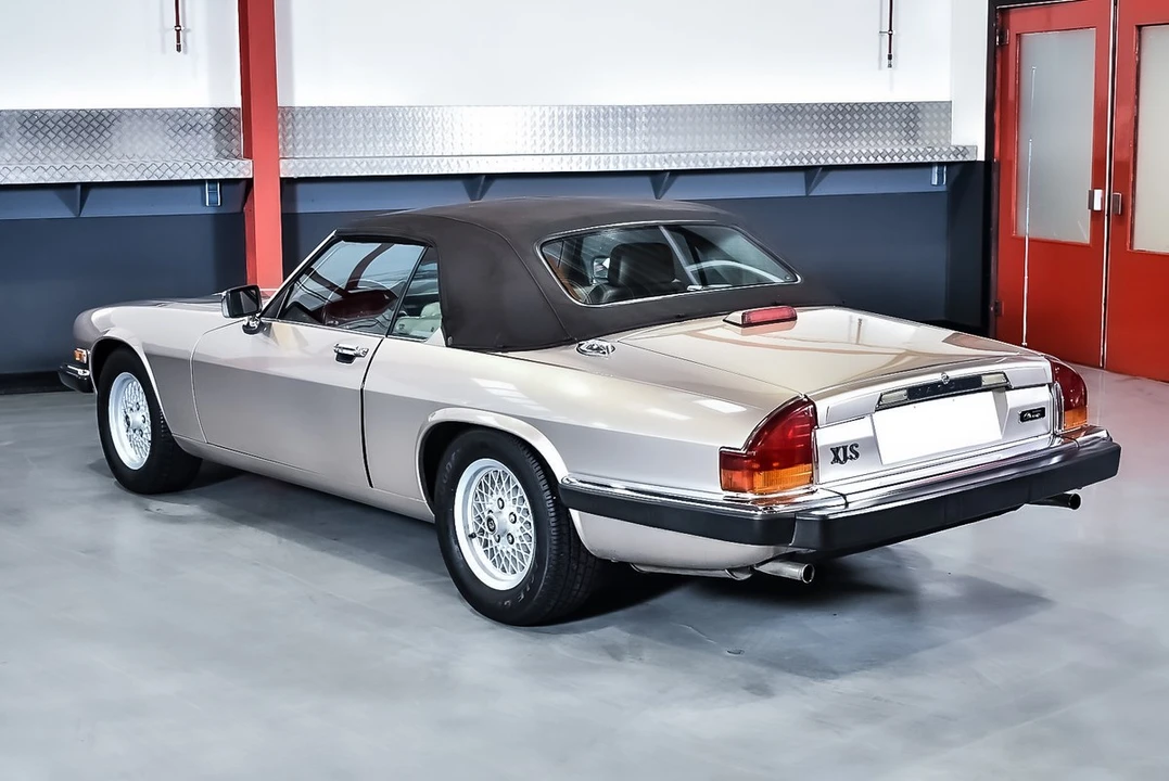 1990 Jaguar XJS Convertible - Image 28 of 30