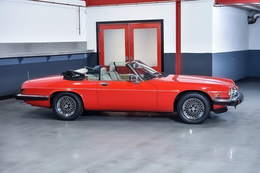 1990 Jaguar XJS Convertible - Image 15 of 30