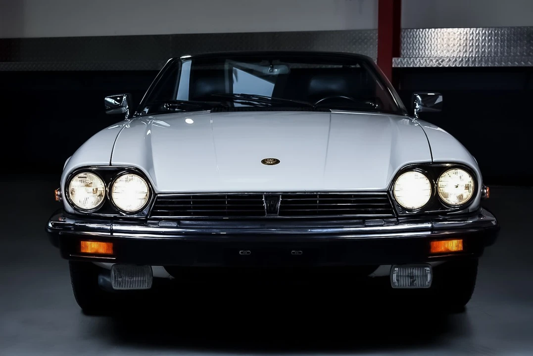 1990 Jaguar XJS Convertible - Image 4 of 30
