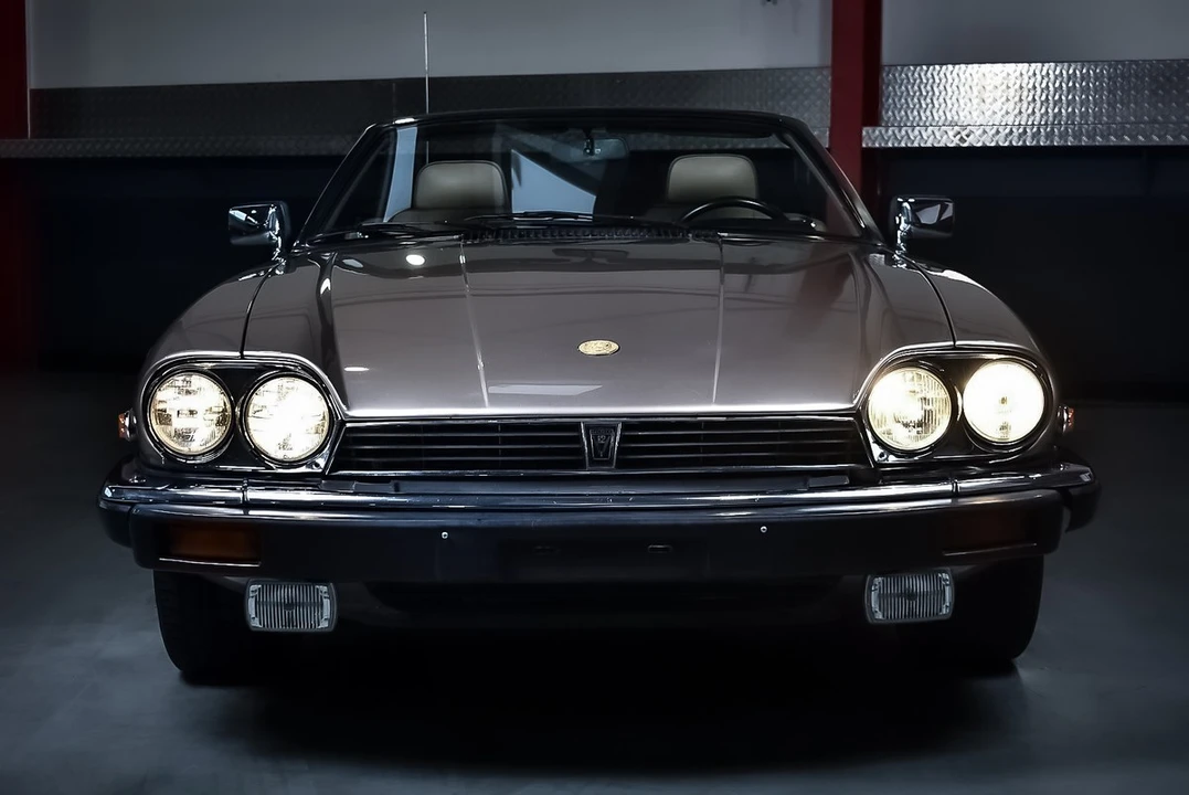 1990 Jaguar XJS Convertible - Image 4 of 30