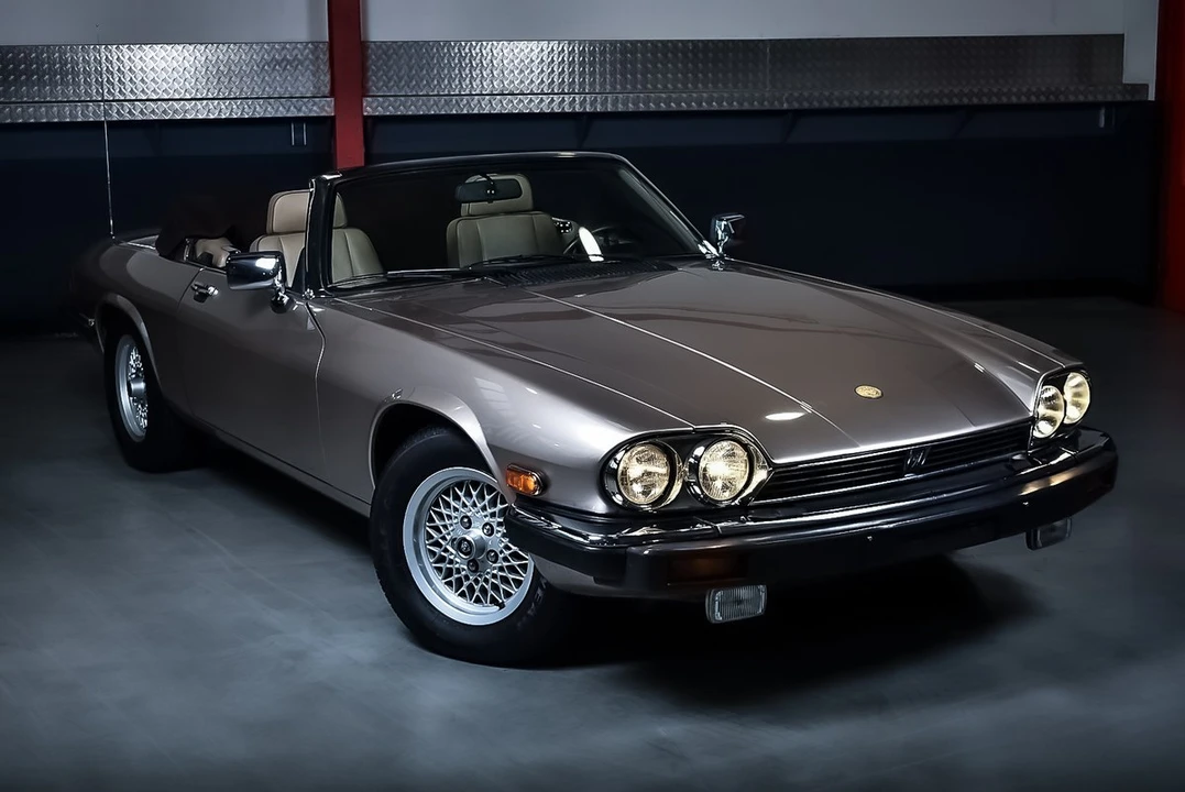 1990 Jaguar XJS Convertible - Image 10 of 30