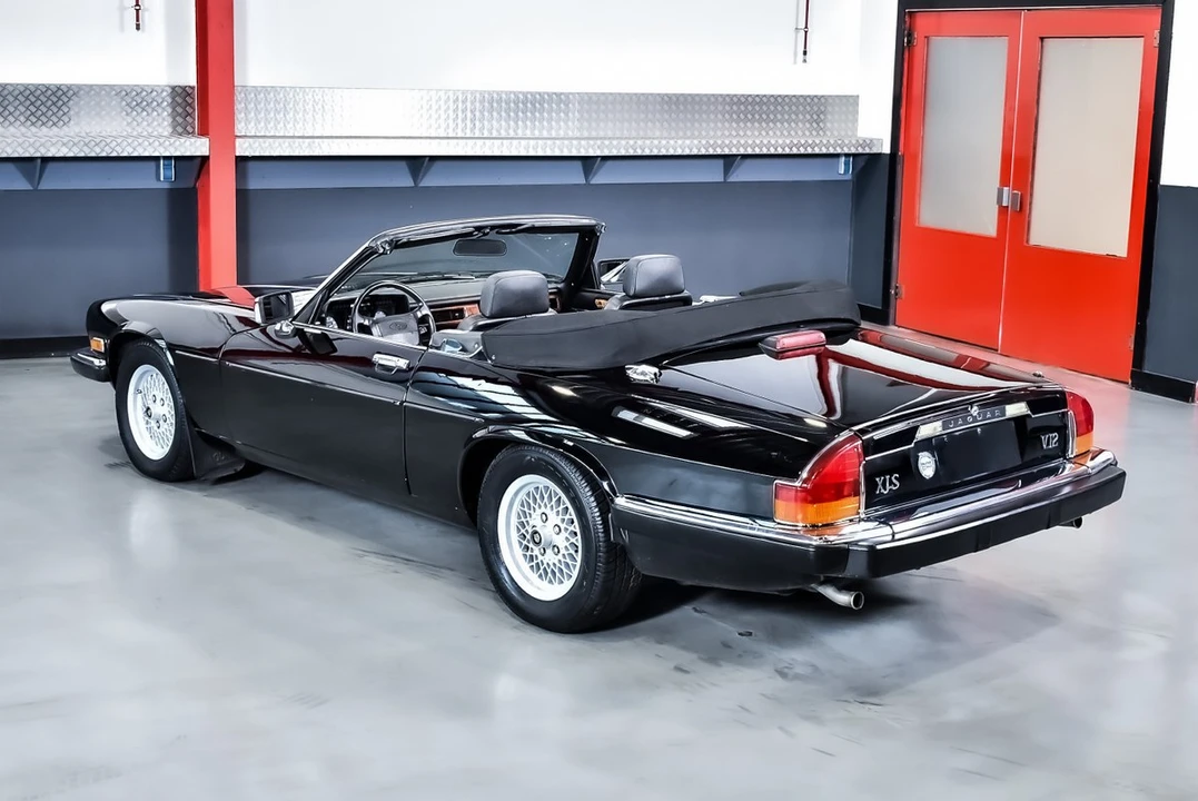 1990 Jaguar XJS Convertible - Image 24 of 30