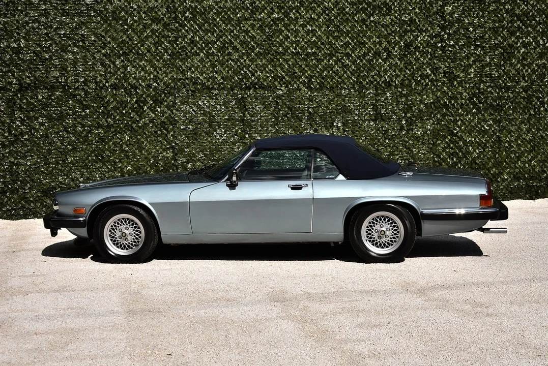 1990 Jaguar XJS Convertible - Image 21 of 30