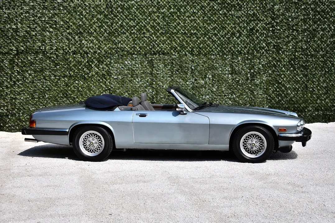 1990 Jaguar XJS Convertible - Image 9 of 30