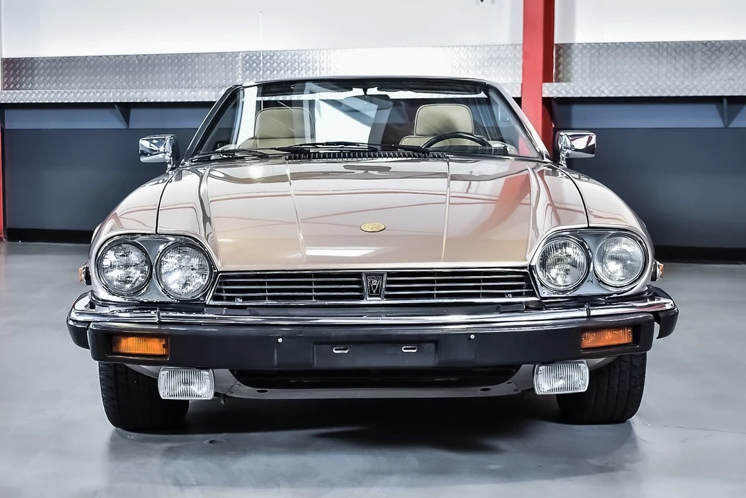 1990 Jaguar XJS Convertible - Image 5 of 30