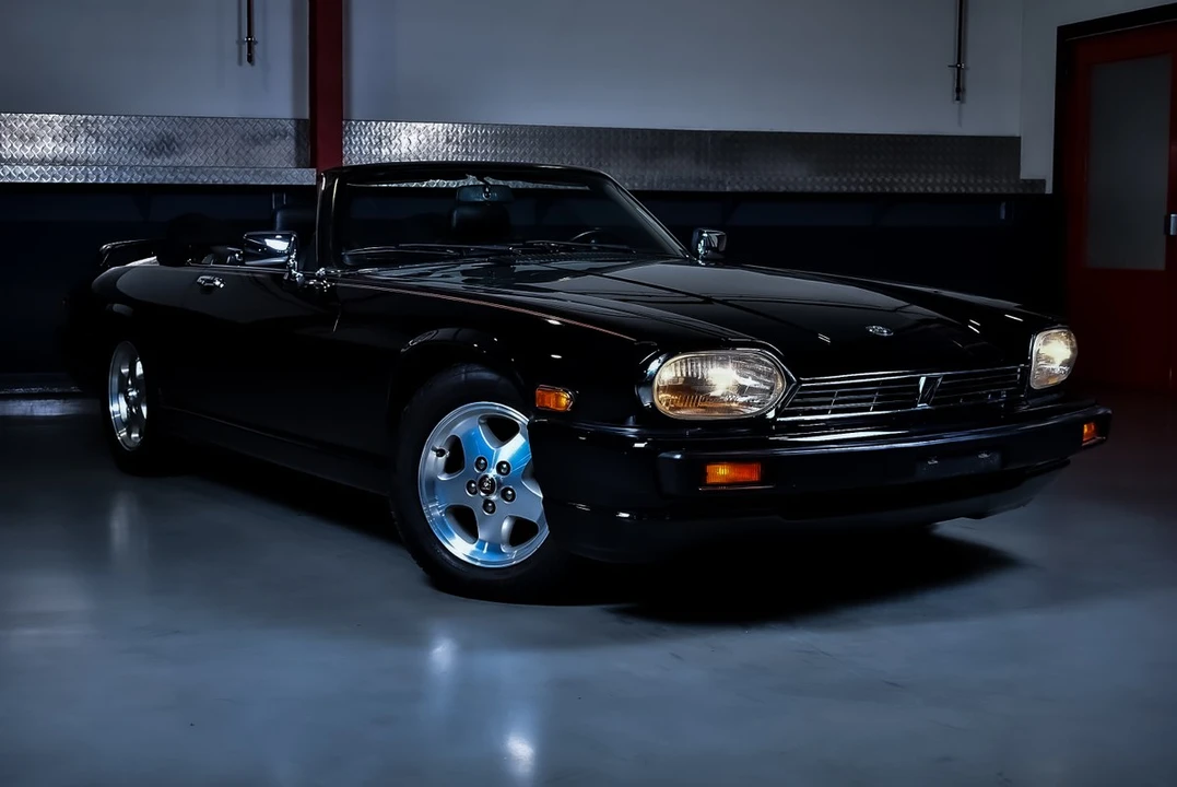 1990 Jaguar XJS Convertible - Image 28 of 30
