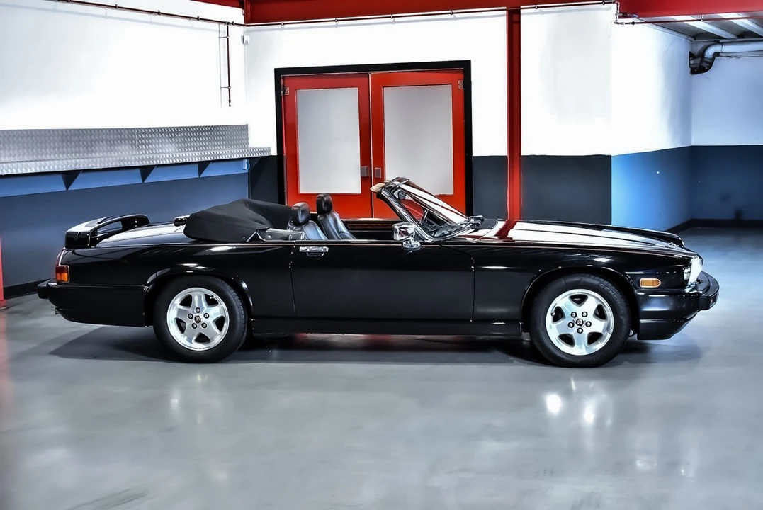 1990 Jaguar XJS Convertible - Image 8 of 30