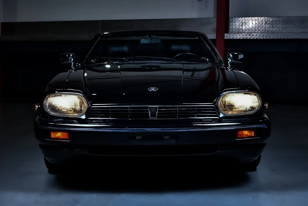 1990 Jaguar XJS Convertible - Image 24 of 30
