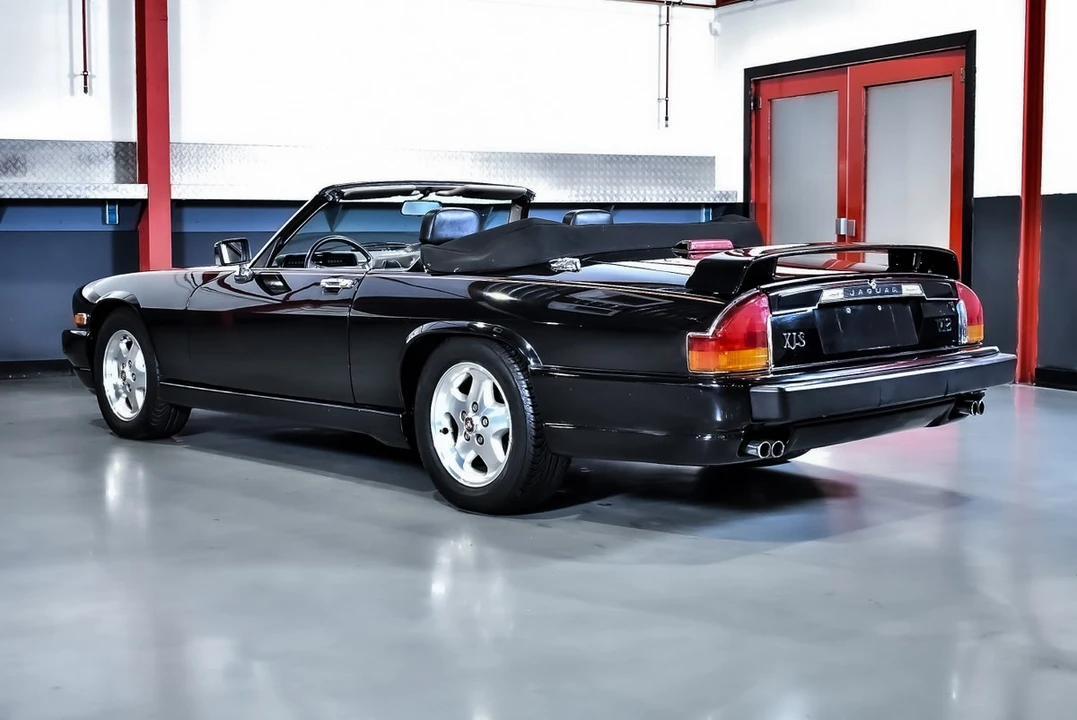 1990 Jaguar XJS Convertible - Image 16 of 30