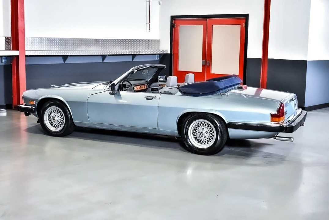 1990 Jaguar XJS Convertible - Image 16 of 31