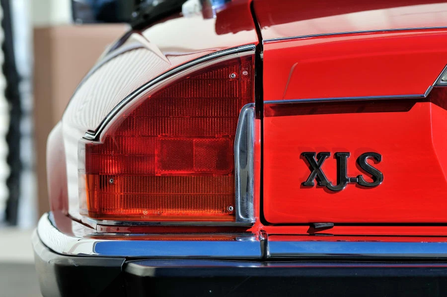 1990 Jaguar XJS Convertible - Image 8 of 11