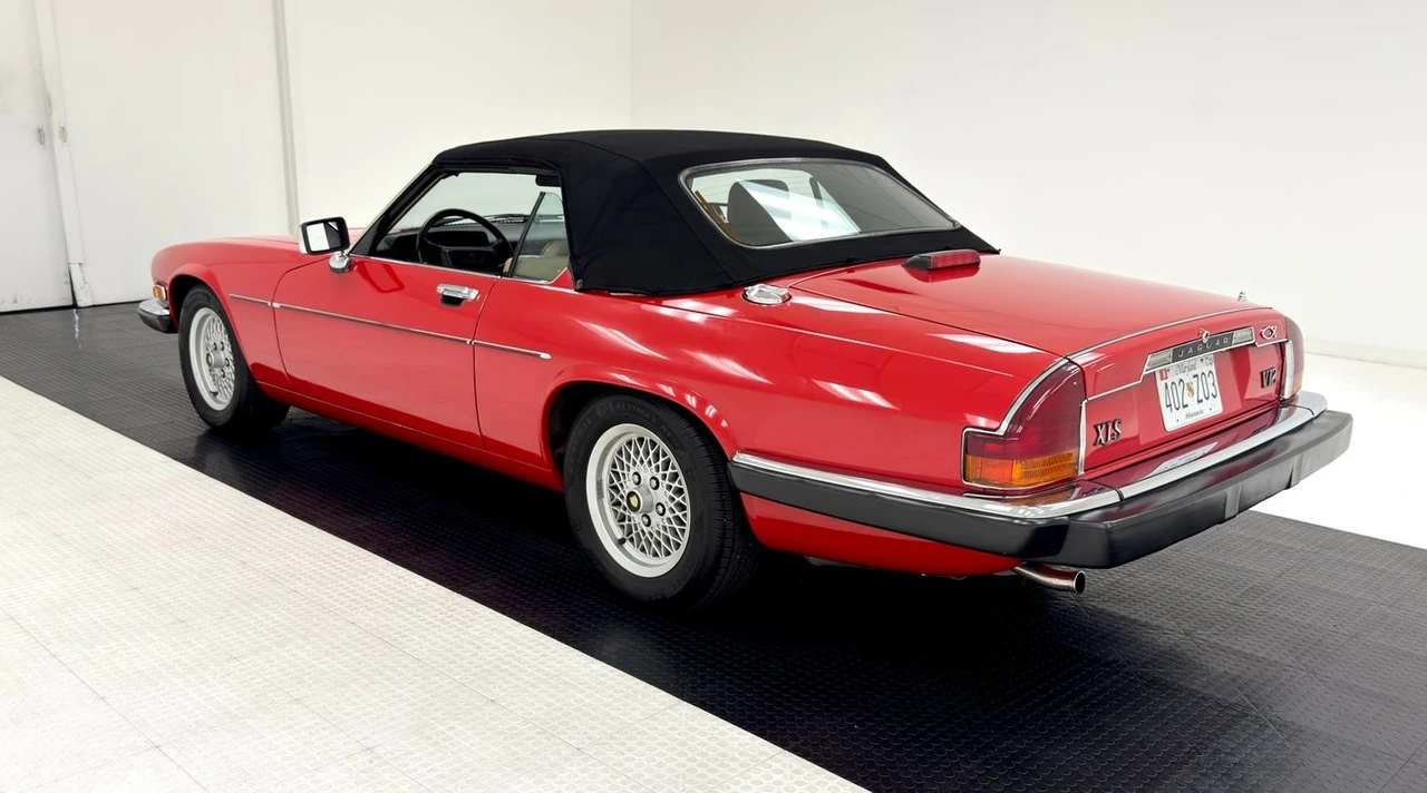 1990 Jaguar XJS Convertible - Image 5 of 12