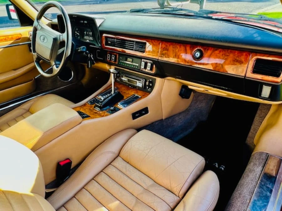 1990 Jaguar XJS Convertible - Image 9 of 14