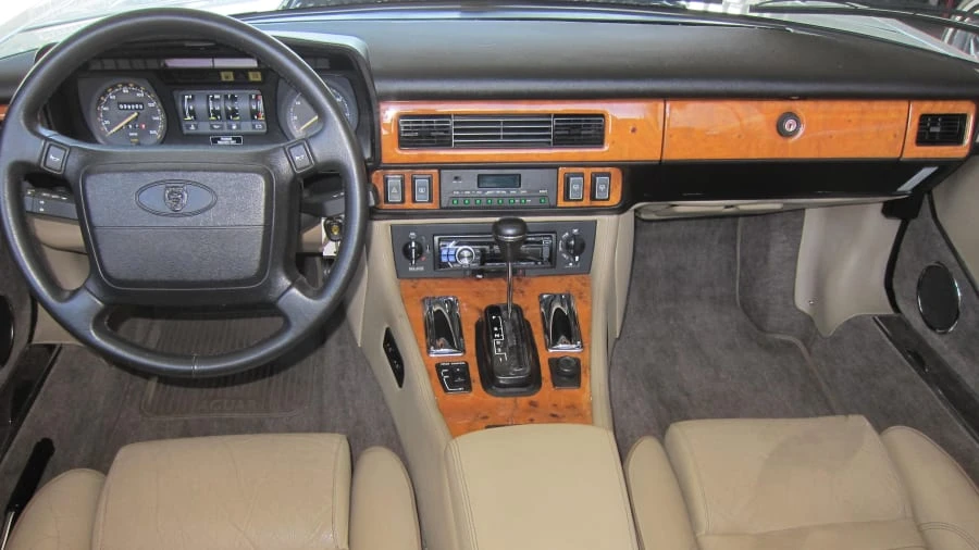 1990 Jaguar XJS Convertible - Image 4 of 11
