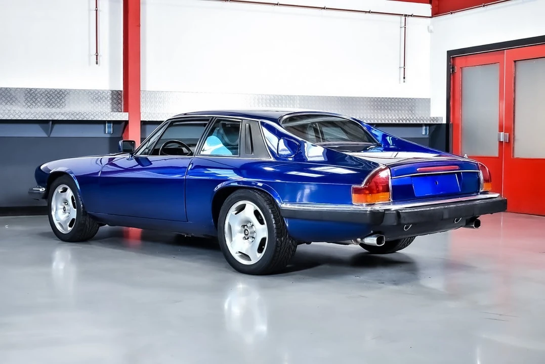 1990 Jaguar XJS - Image 15 of 30