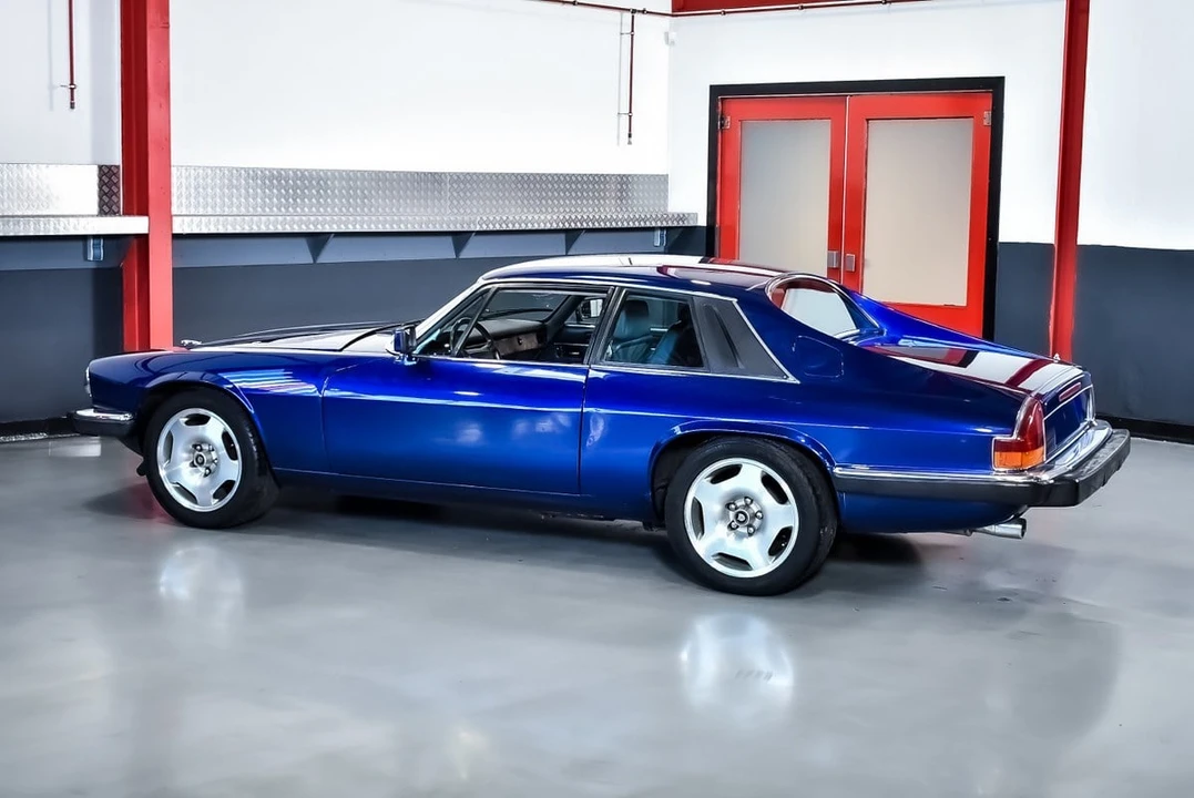 1990 Jaguar XJS - Image 16 of 30