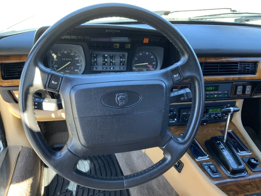 1990 Jaguar XJS - Image 9 of 31