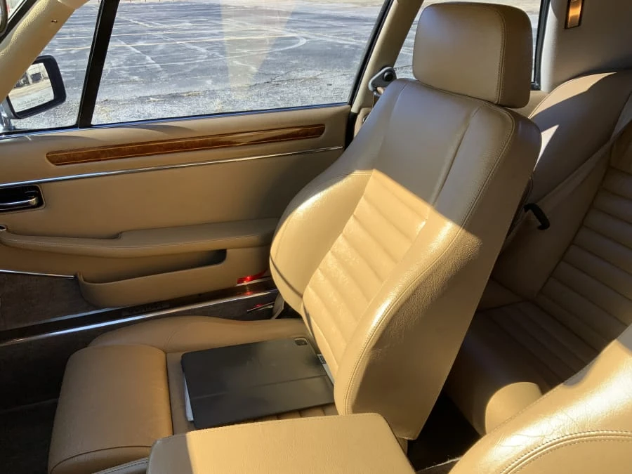 1990 Jaguar XJS - Image 11 of 31