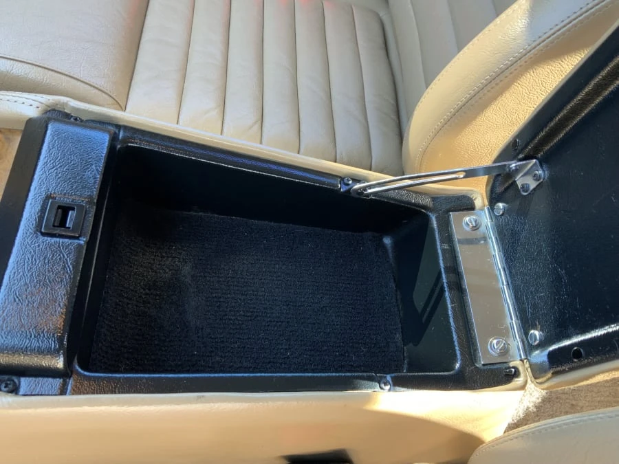 1990 Jaguar XJS - Image 28 of 31