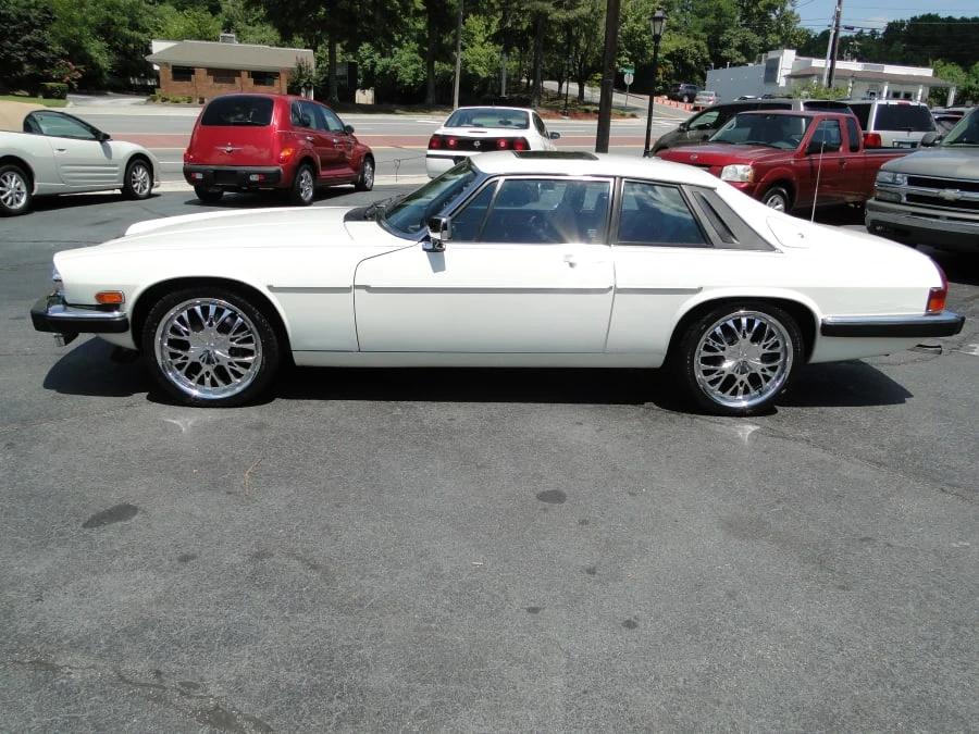 1990 Jaguar XJS - Image 2 of 5