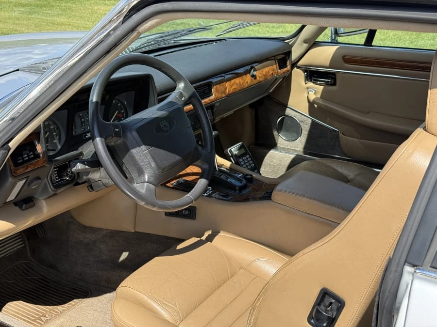 1990 Jaguar XJS - Image 13 of 21