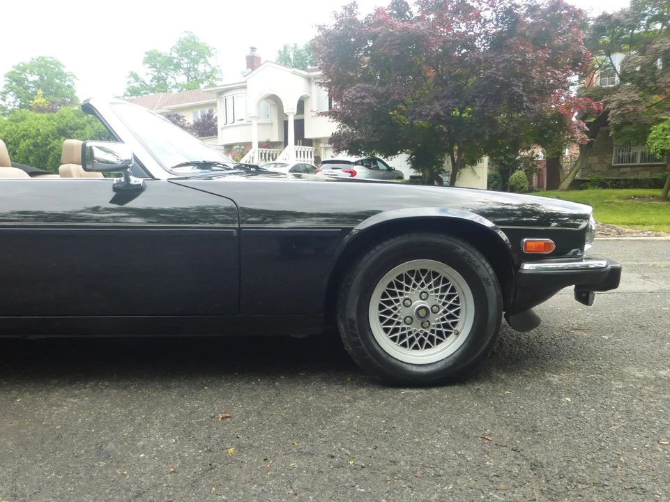 1990 Jaguar XJS - Image 14 of 31