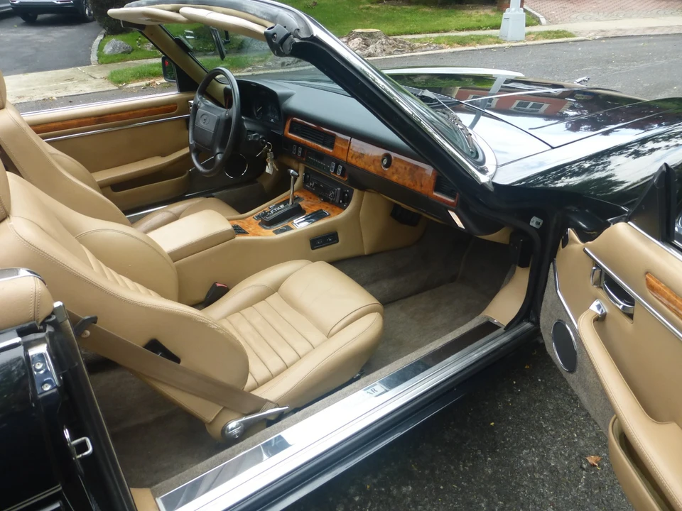 1990 Jaguar XJS - Image 17 of 31