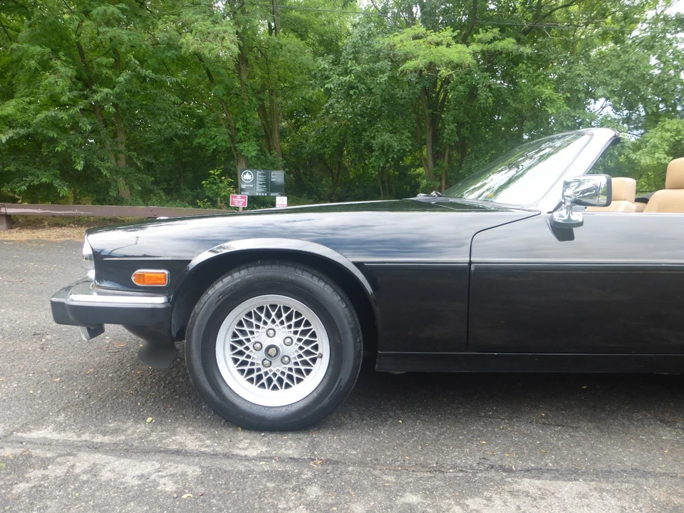 1990 Jaguar XJS - Image 9 of 31